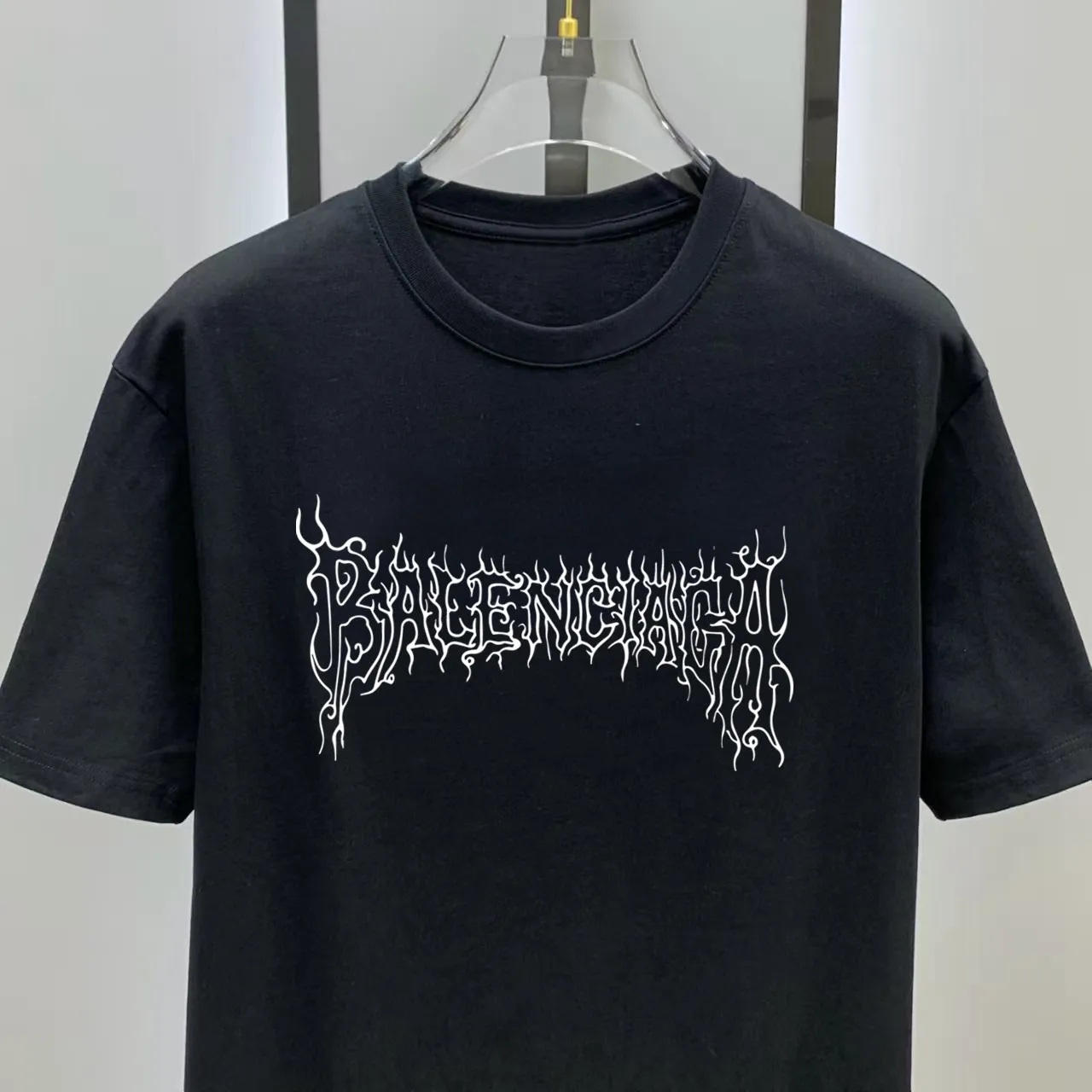 # 2026 New Arrival New Arrival T Premium ！ logo Premium 250 . . . . . ！ ！ ：Black。White！ Sizes： S M L XL XXL ：50 52 55 58 61 ：69 71 73 75 77 ：48 50 53 56 58 ：22 22.5 23 23.5 24 ， 1-3CM